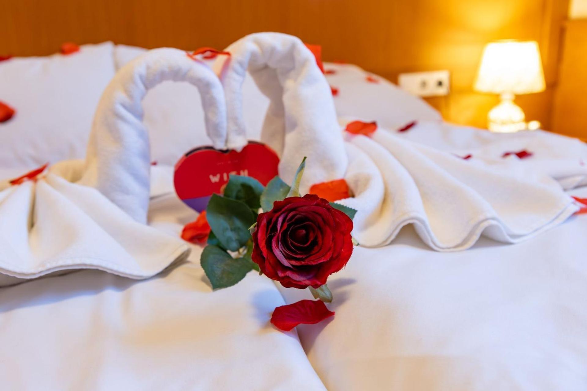 פץ' Hotel Barbakan מראה חיצוני תמונה