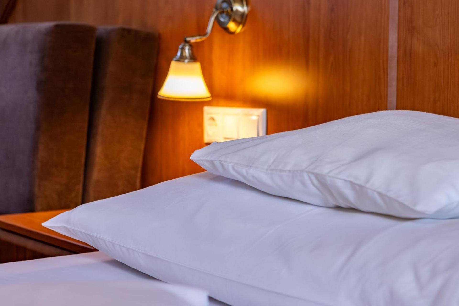 פץ' Hotel Barbakan מראה חיצוני תמונה